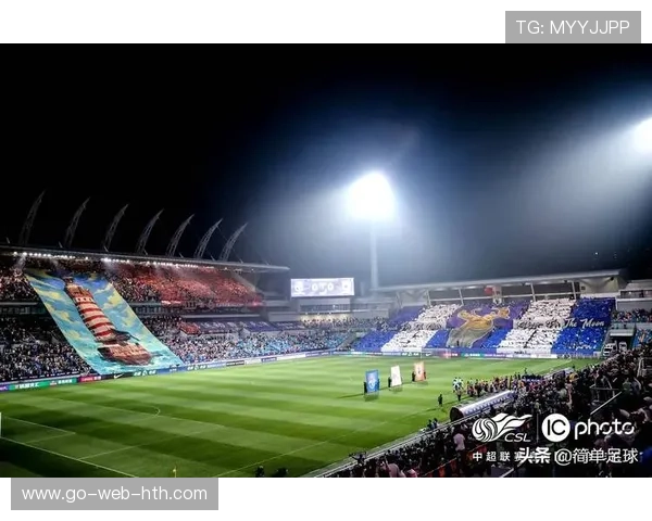 天津津门虎边后卫套上，外脚背回敲制造射门空间