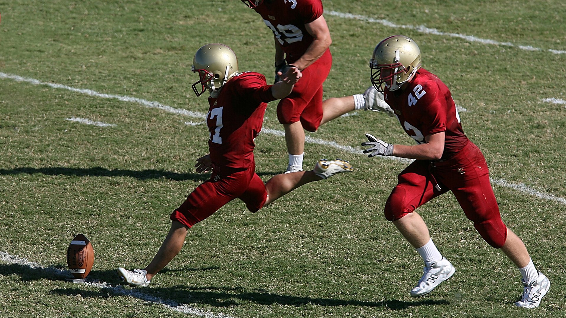 世界杯小组赛第二轮：强强对话葡法战平 均保留晋级希望